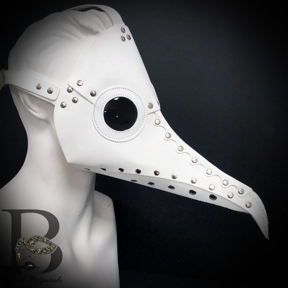 Plague doctor mask in white and silver details - Picture 1 of 1